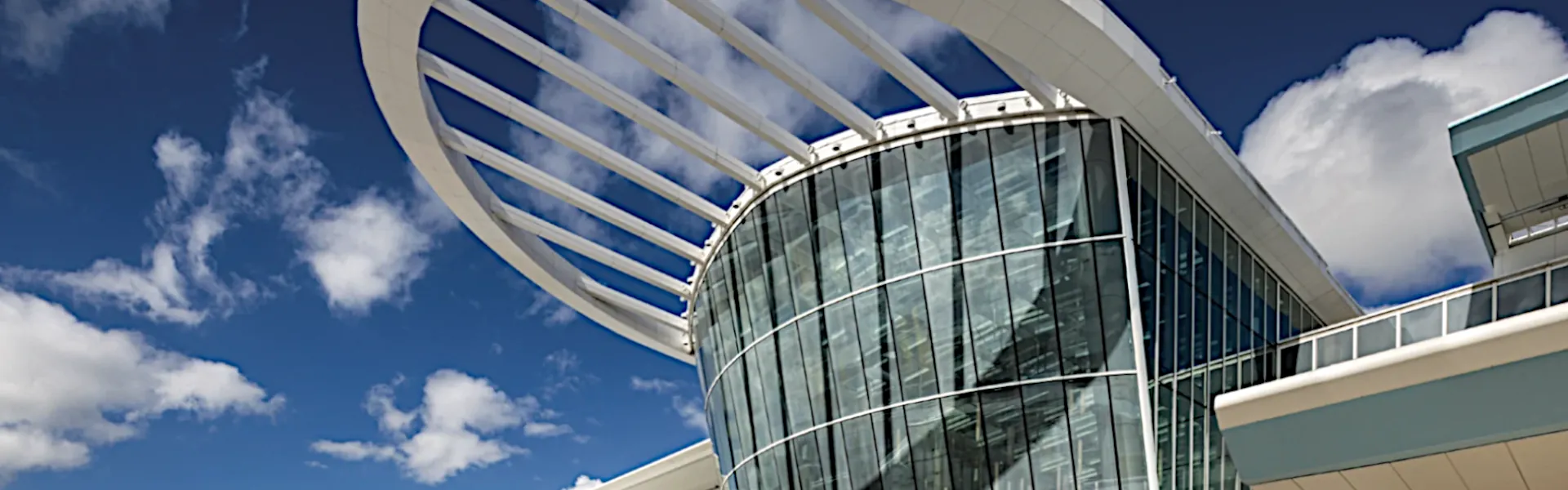 MCO to Theme Parks charter rentals Orlando